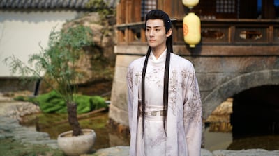 中国ドラマ「転生才女は恋ざかり！」の主人公・文辰翊（ウェン・チェンイー）。熱を出すと9歳の人格に戻ってしまうキャラクター。演じるのは「沈香の夢」のジャオ・ウェンハオ（趙文浩）