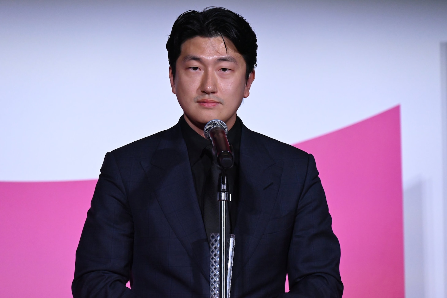 第38回東京国際映画祭でアジアの未来部門の作品賞に輝いた「光輪」の監督ノ・ヨンワン