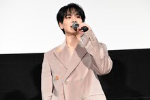 映画「富士山と、コーヒーと、しあわせの数式」公開御礼舞台挨拶に登壇した豆原一成（JO1）