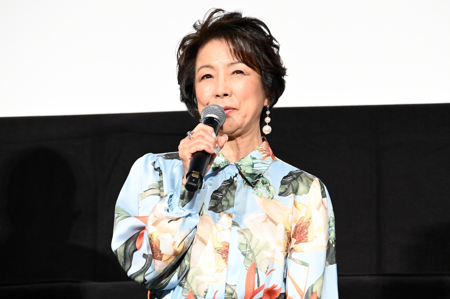 映画「富士山と、コーヒーと、しあわせの数式」公開御礼舞台挨拶に登壇した市毛良枝