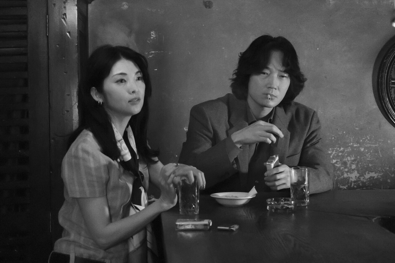 綾野剛×荒井晴彦タッグ作「星と月は天の穴」田中麗奈が演じる娼婦を捉えた新写真