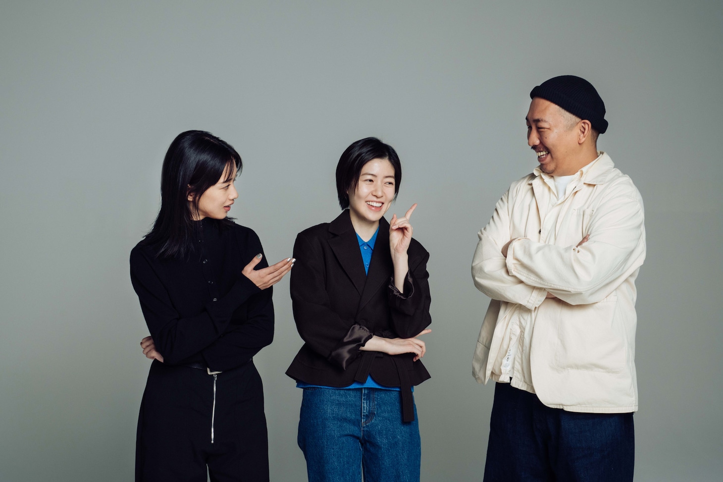 左から河合優実、シム・ウンギョン、三宅唱