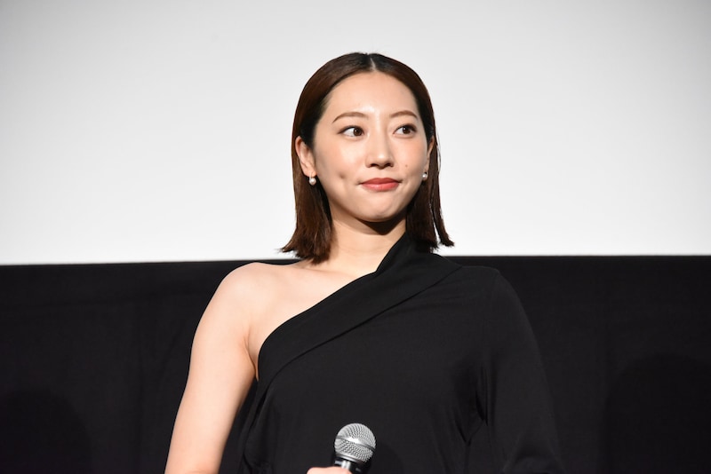 「おいしい給食 炎の修学旅行」大ヒット記念舞台挨拶に登壇した武田玲奈