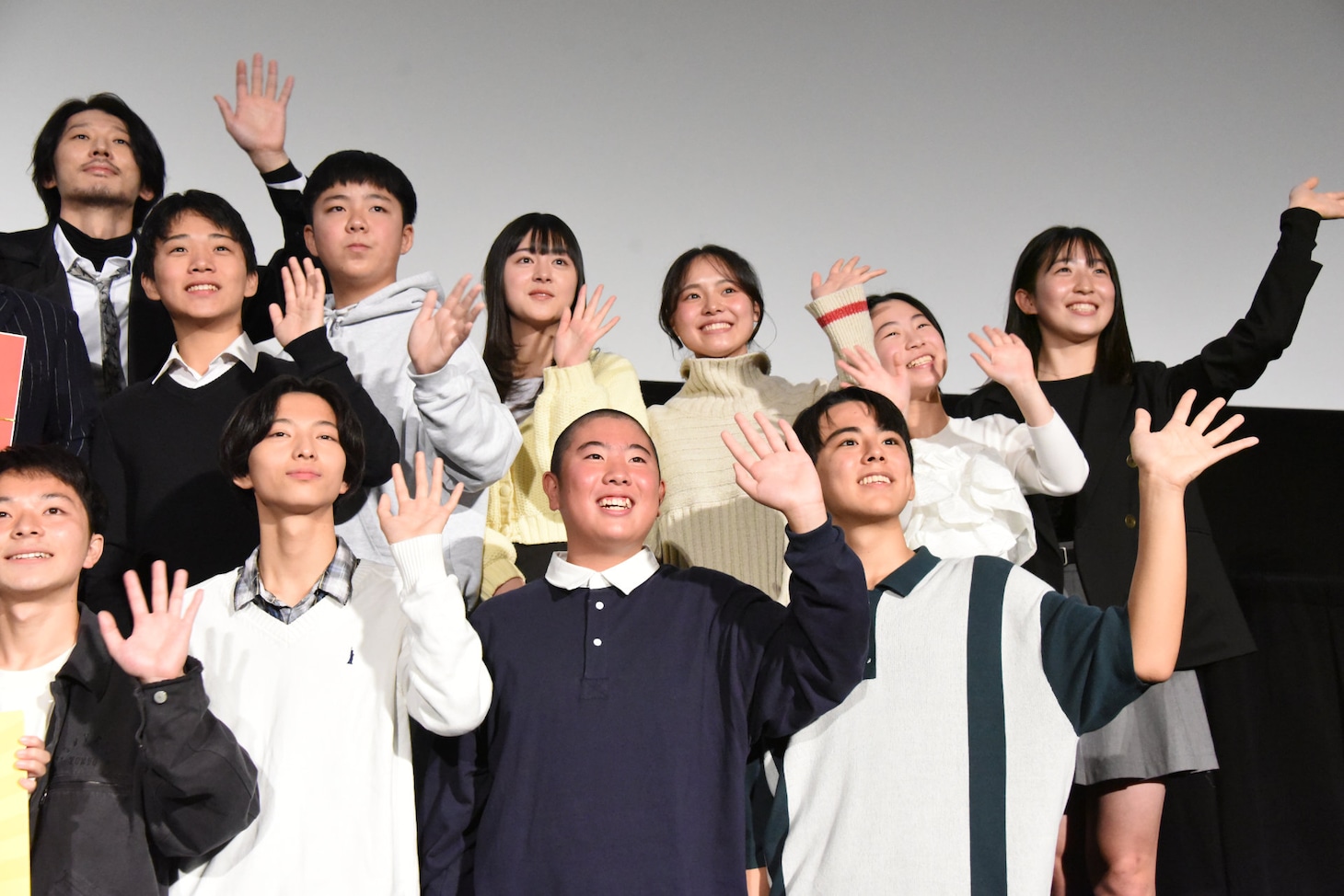 「おいしい給食 炎の修学旅行」大ヒット記念舞台挨拶の様子