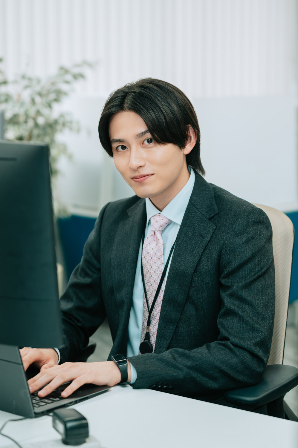 葉山侑樹演じる富岡良太