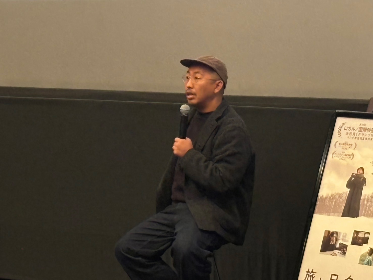 山形・イオンシネマ三川で行われた舞台挨拶に登壇した三宅唱