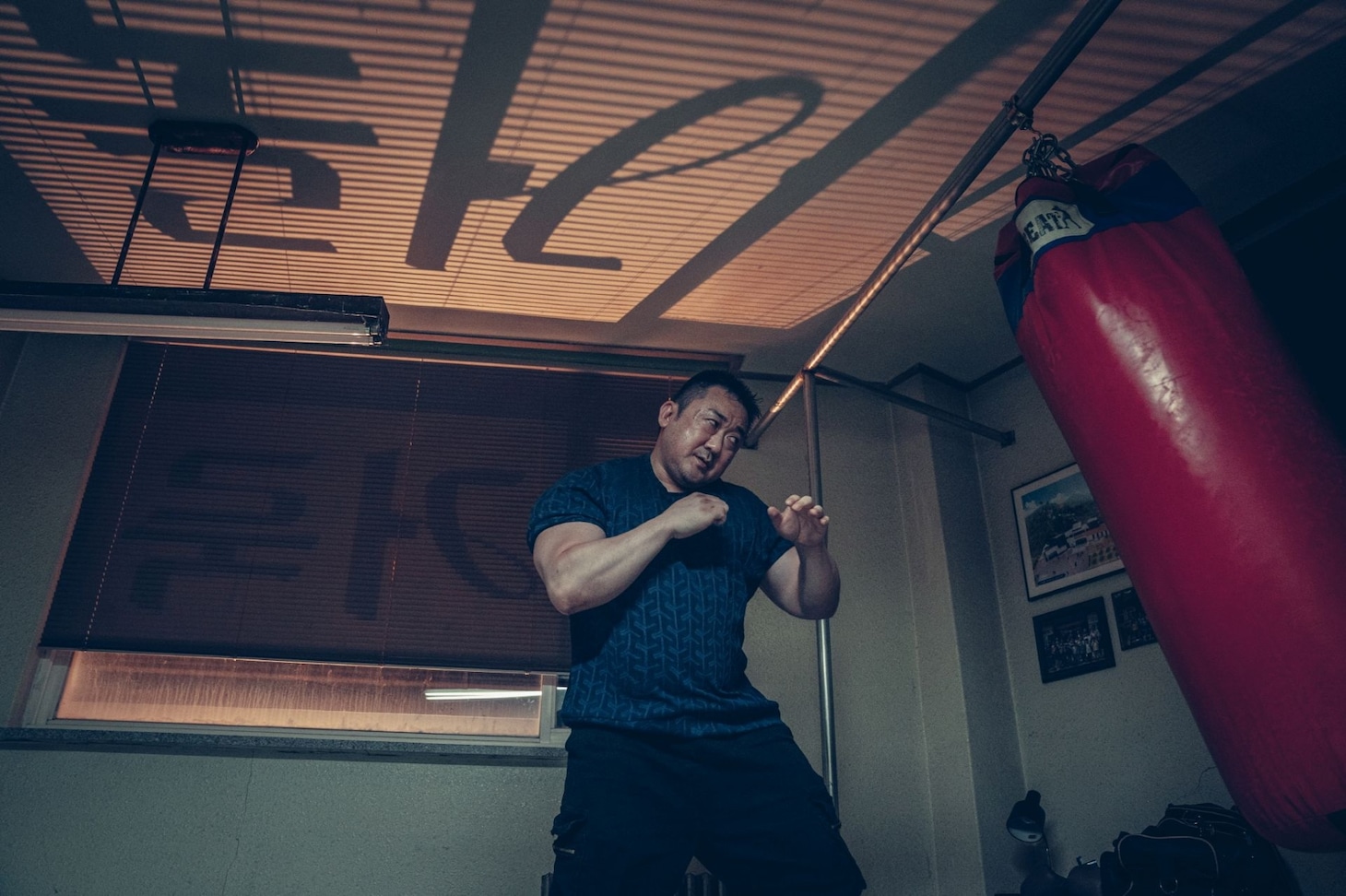 「悪魔祓い株式会社」新場面写真