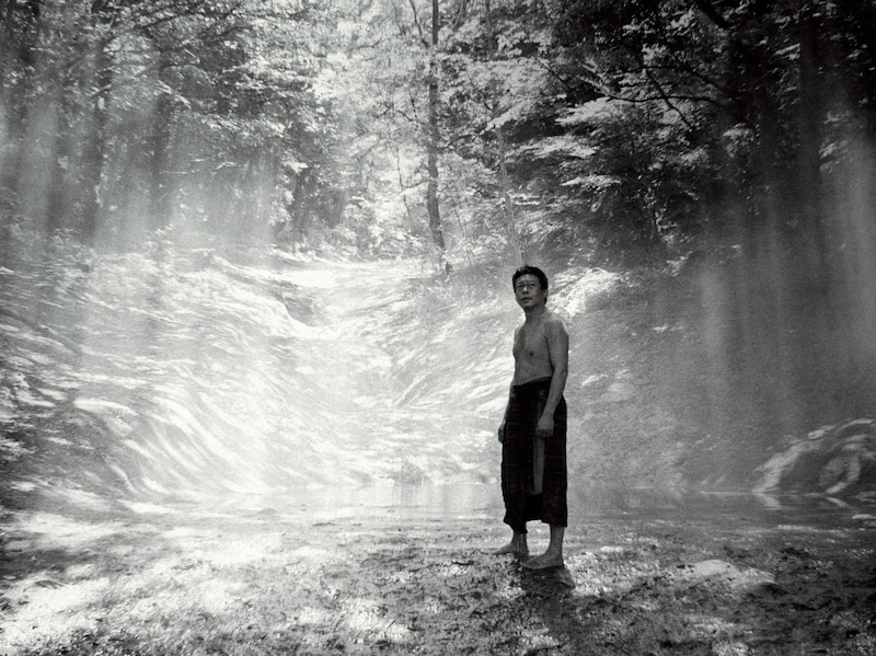 「黒の牛」場面写真