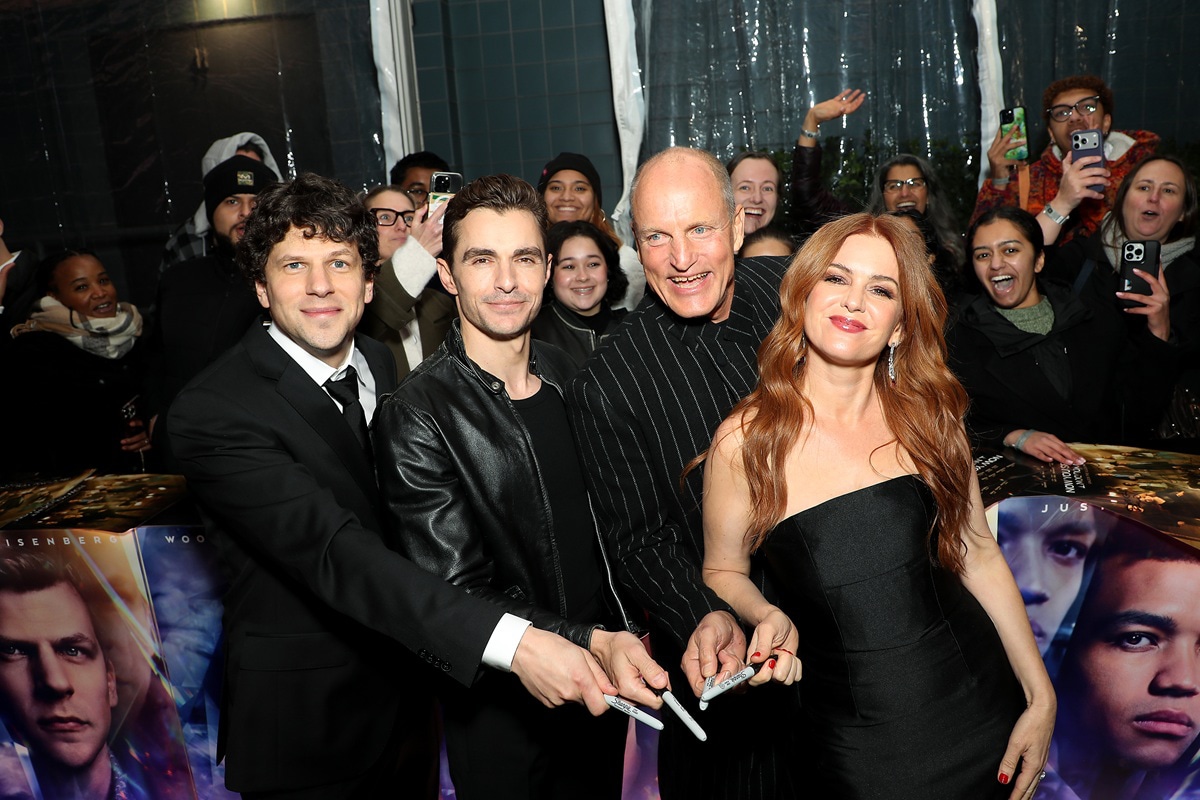 「グランド・イリュージョン／ダイヤモンド・ミッション」ワールドプレミアでの様子。左から“フォー・ホースメン”のメンバーを演じるジェシー・アイゼンバーグ、デイヴ・フランコ、ウディ・ハレルソン、アイラ・フィッシャー