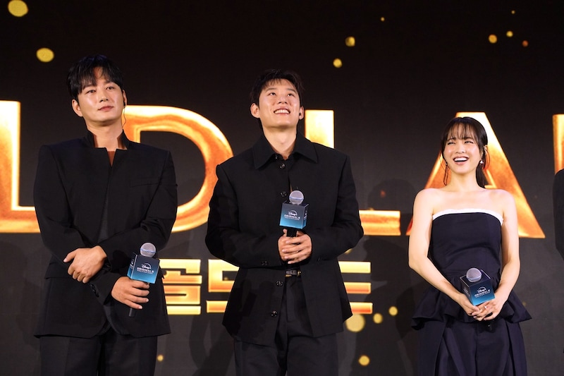 左からイ・ヒョヌク、キム・ソンチョル、パク・ボヨン