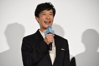 「平場の月」初日舞台挨拶に登壇した堺雅人