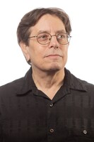 「夢と創造の果てに ジョン・レノン最後の詩」に出演したジョン・スミス。録音スタジオ・THE HIT FACTORYのアシスタントエンジニアとして、ジョン・レノンの最後のアルバムに携わった