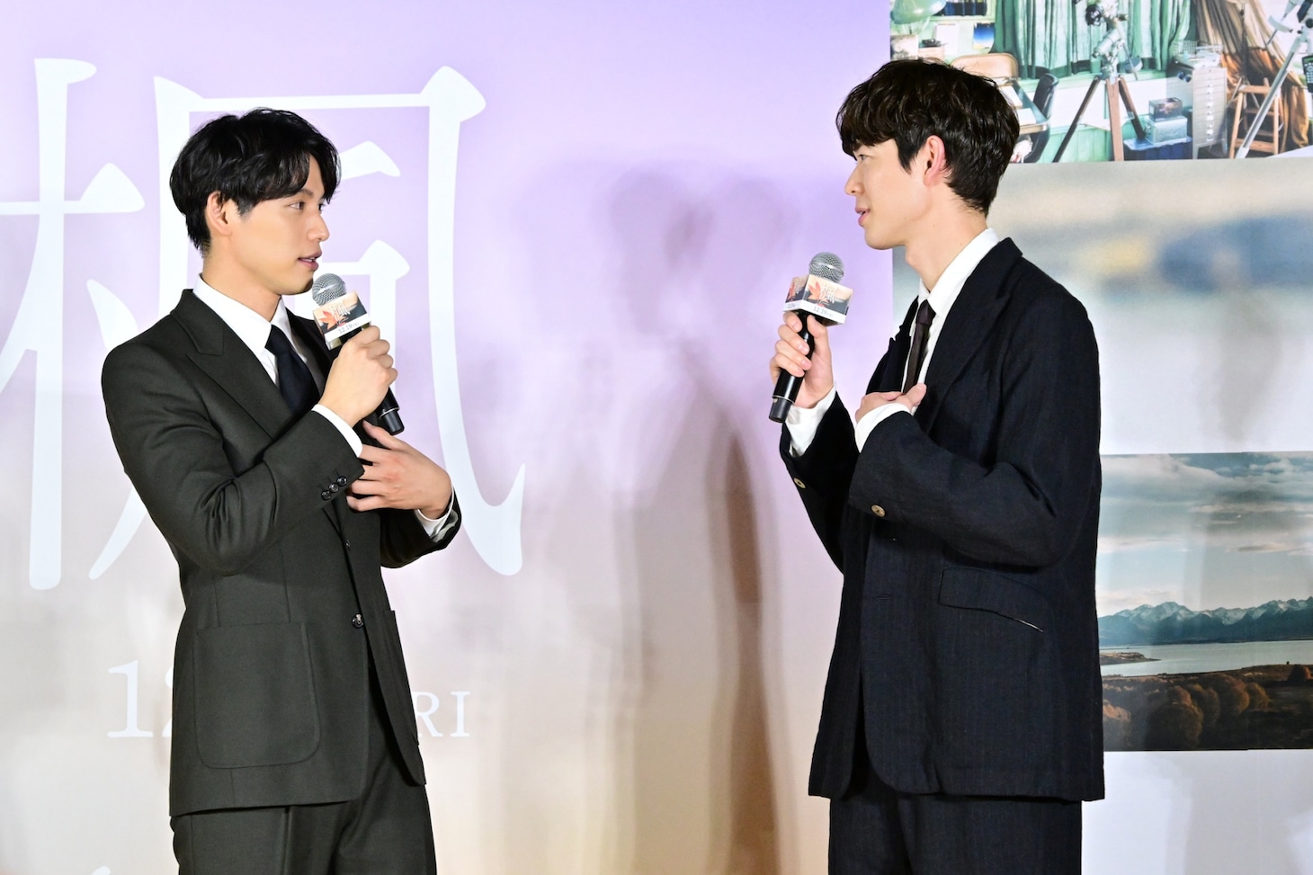 左から福士蒼汰、宮沢氷魚