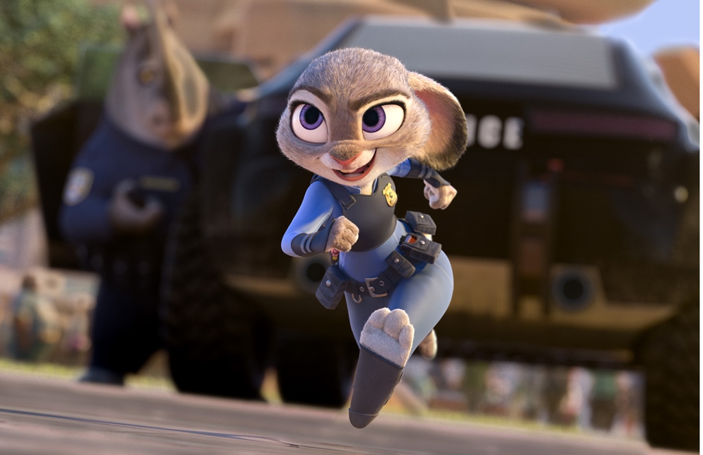 「ズートピア」ウサギ初の新米警官ジュディ・ホップス。もふもふの体と、豊かな感情表現ができる大きな耳が特徴（声：上戸彩）