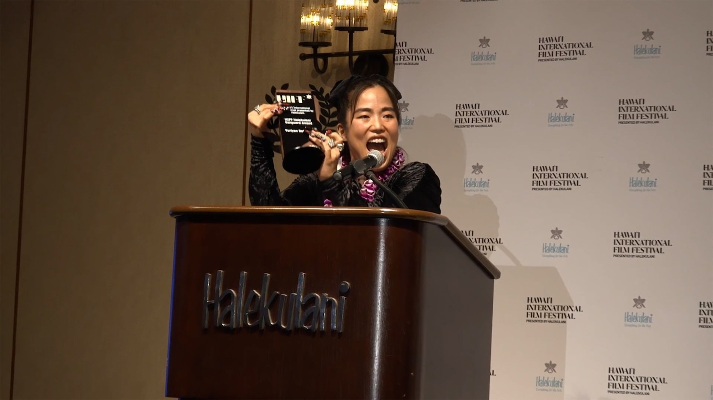 第45回ハワイ国際映画祭で「ハレクラニ・ヴァンガード・アワード」を受賞したゆりやんレトリィバァ