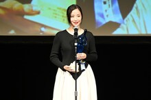 第17回TAMA映画賞で最優秀女優賞に輝いた広瀬すず。映画「遠い山なみの光」「アット・ザ・ベンチ」「ゆきてかへらぬ」「片思い世界」「宝島」での演技が高く評価された