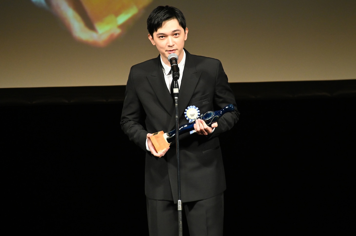 吉沢亮は授賞式で「俊ぼんをやってくれて感謝しています」と横浜流星に感謝した