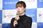 「連続ドラマＷ シャドウワーク」完成報告会に登壇した桜井ユキ