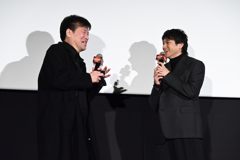 左から佐藤二朗、山田裕貴