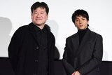 左から佐藤二朗、山田裕貴