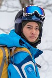 スペシャルドラマ「雪煙チェイス」より、中山優馬演じる高野誠也