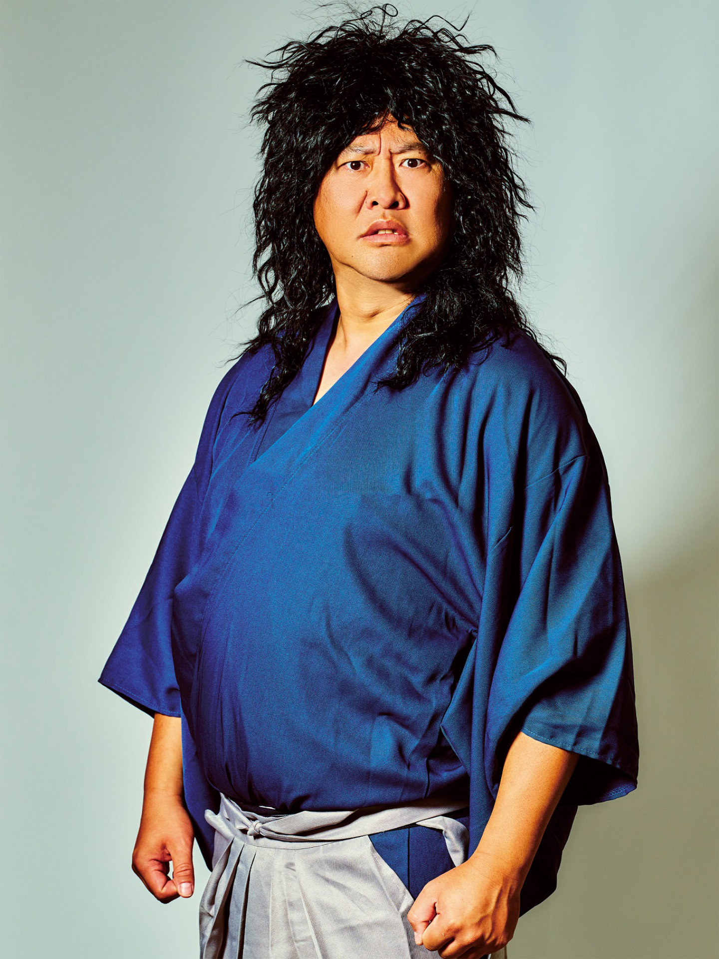 「有吉の壁 劇場版アドリブ大河『面白城の18人』」に“宮本寂しい”役で出演する、とにかく明るい安村