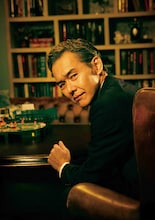 フジテレビ系木曜劇場「プロフェッショナル 保険調査員・天音蓮」で渡部篤郎が演じる警視庁特別捜査対策室室長・佐久間凌。主人公・天音蓮にとって“裏のバディ”的な存在