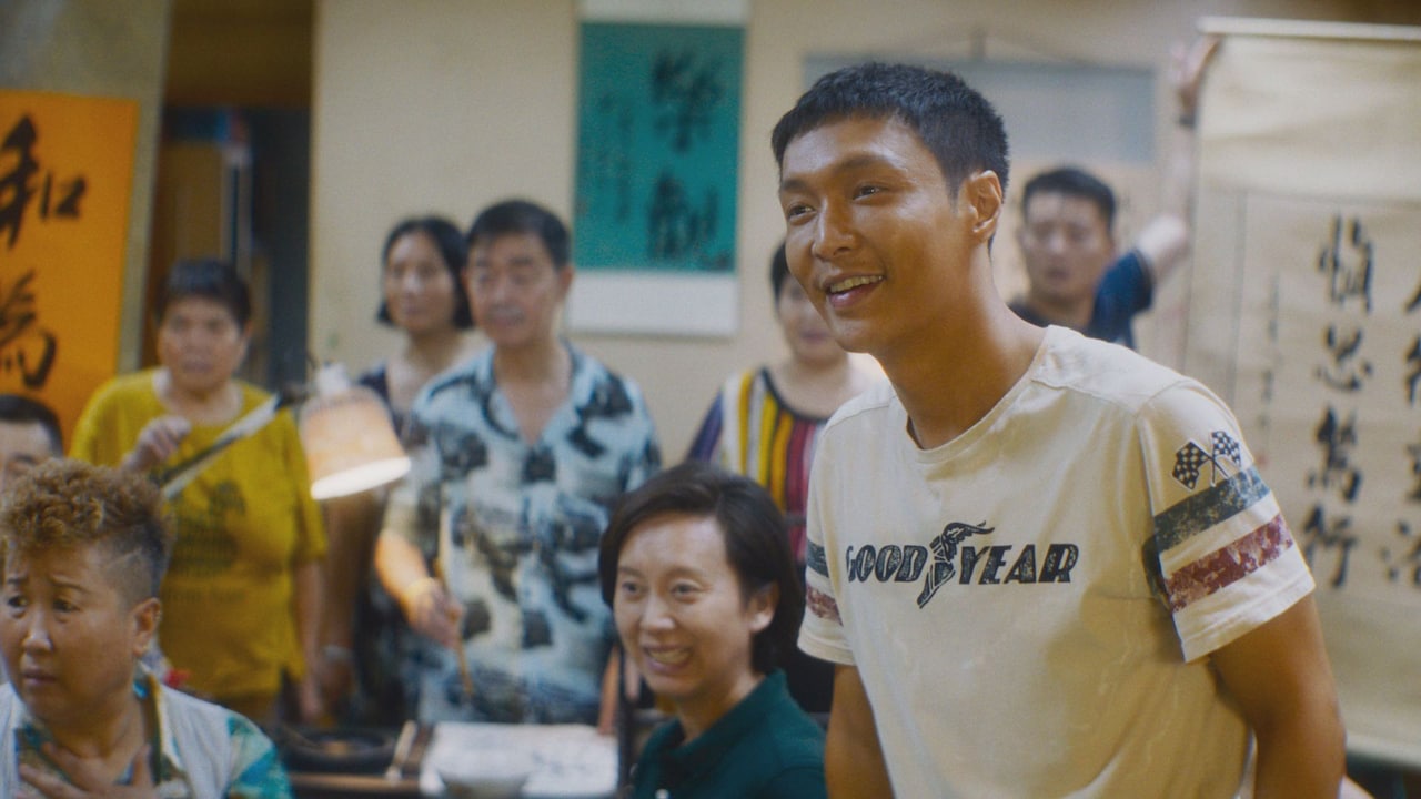 中国映画「愛がきこえる」場面写真。本作ではろう者の俳優たちもろう者役で出演している