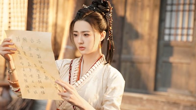 中国ドラマ「輝ける宝珠の如く」のヒロイン・単単単（ぜんたんたん）。商いの才能と折れない心で古代の宝石業界で成長していくキャラクター。演じたのは「月歌行」などで知られるシュー・ルー（徐璐）