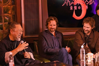 左から村上隆、、マット・ダファー、ロス・ダファー