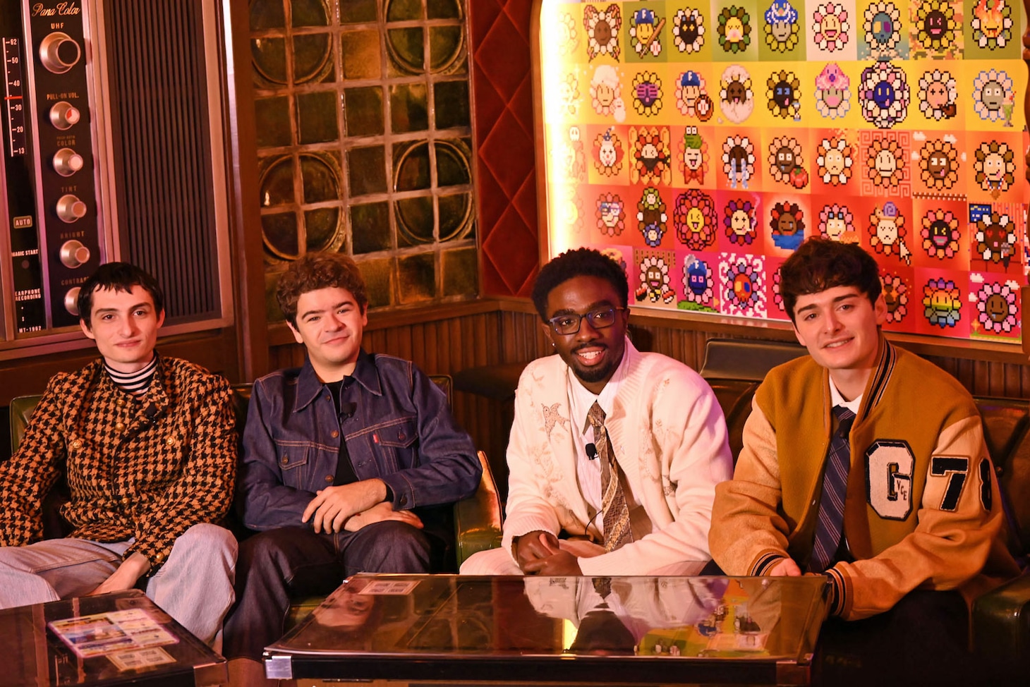 「ストレンジャー・シングス 未知の世界」シーズン5来日イベントにて、左からフィン・ヴォルフハルト、ゲイテン・マタラッツォ、ケイレブ・マクラフリン、ノア・シュナップ