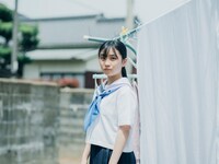 「架空の犬と嘘をつく猫」キャラクター写真（少女期の遠山かな子）