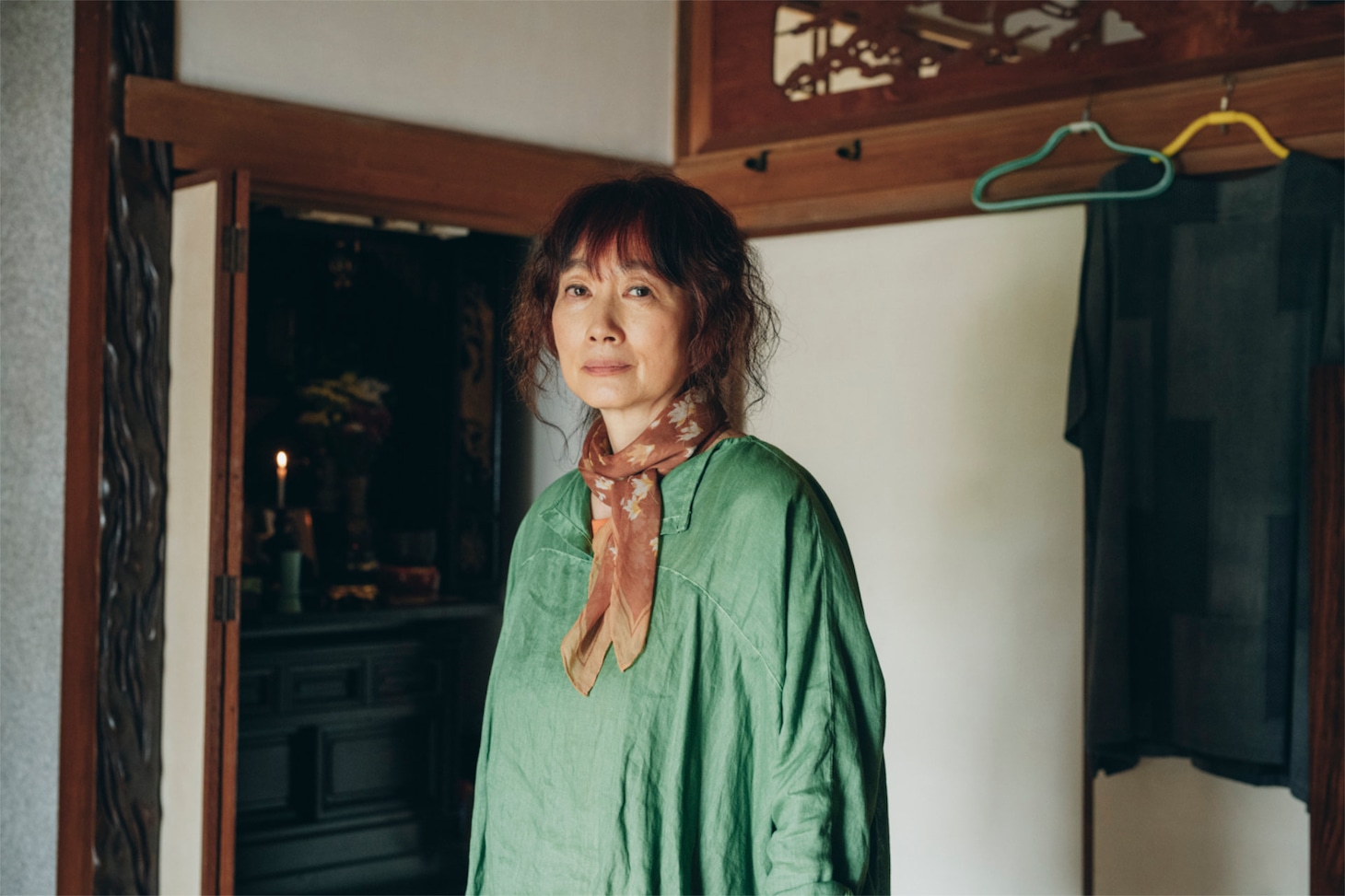 「架空の犬と嘘をつく猫」キャラクター写真（澄江 / 余貴美子）