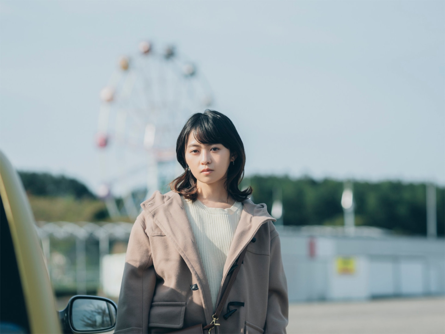 「架空の犬と嘘をつく猫」キャラクター写真（佐藤頼 / 伊藤万理華）