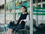 「架空の犬と嘘をつく猫」キャラクター写真（少女期の紅 / 藤中璃子）