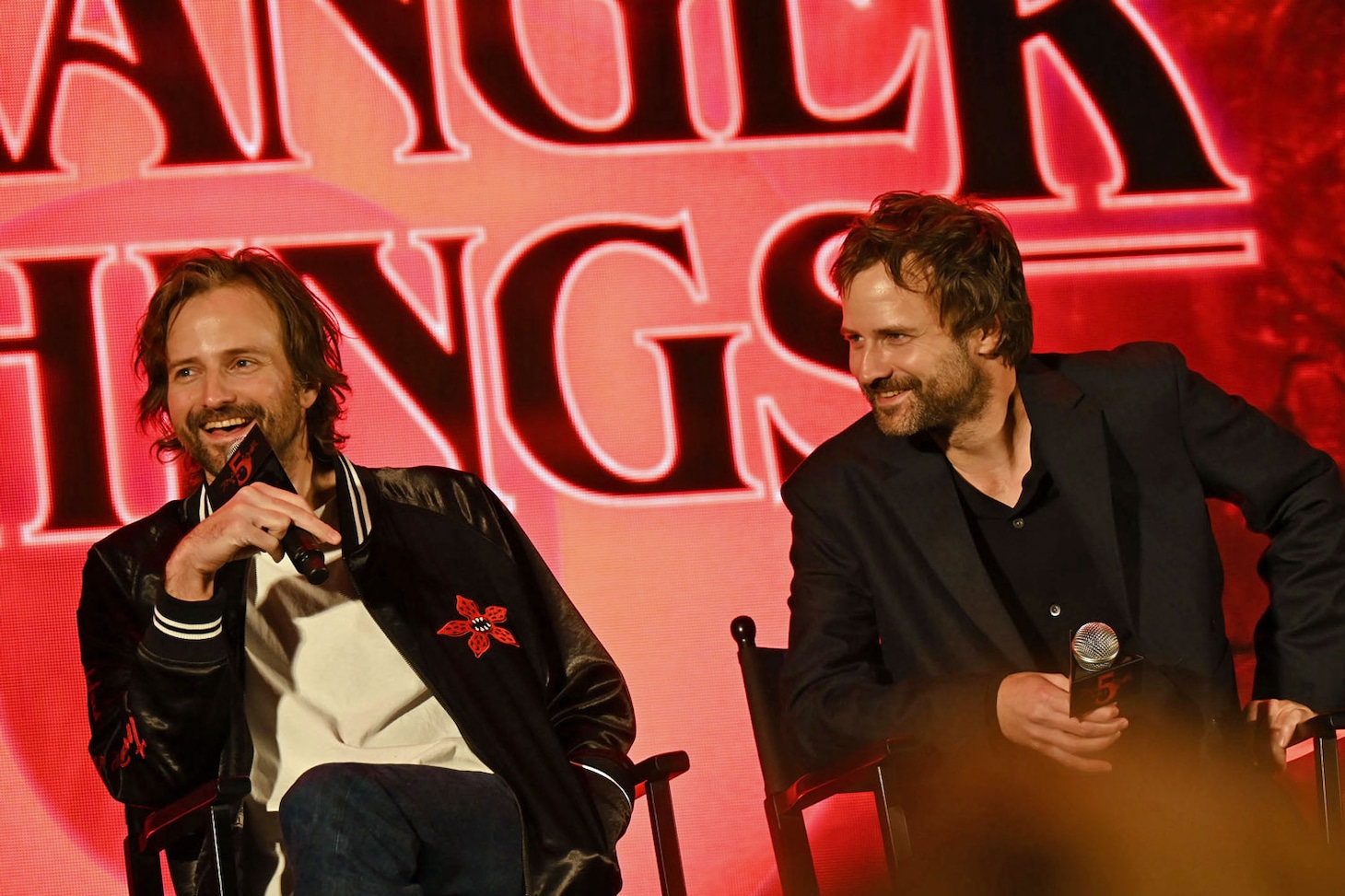 左からマット・ダファー、ロス・ダファー