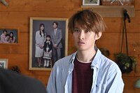 元番組ディレクター・栗原幹樹役の向井康二