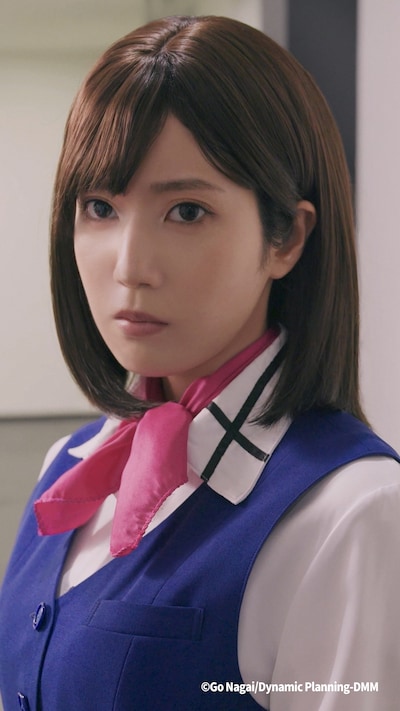 「キューティーハニー BELOVED ENEMY」より、阿部なつき演じる如月ハニーがOLに変身した姿