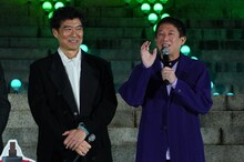 左から髙嶋政宏、サバンナ高橋