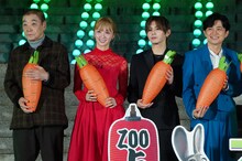 左から柄本明、Dream Ami、山田涼介、下野紘