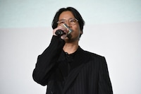 「WIND BREAKER／ウィンドブレイカー」完成披露舞台挨拶に登壇した萩原健太郎