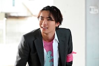 ドラマ「家庭教師の岸騎士です。」場面写真。桜木雅哉演じるツヨシ