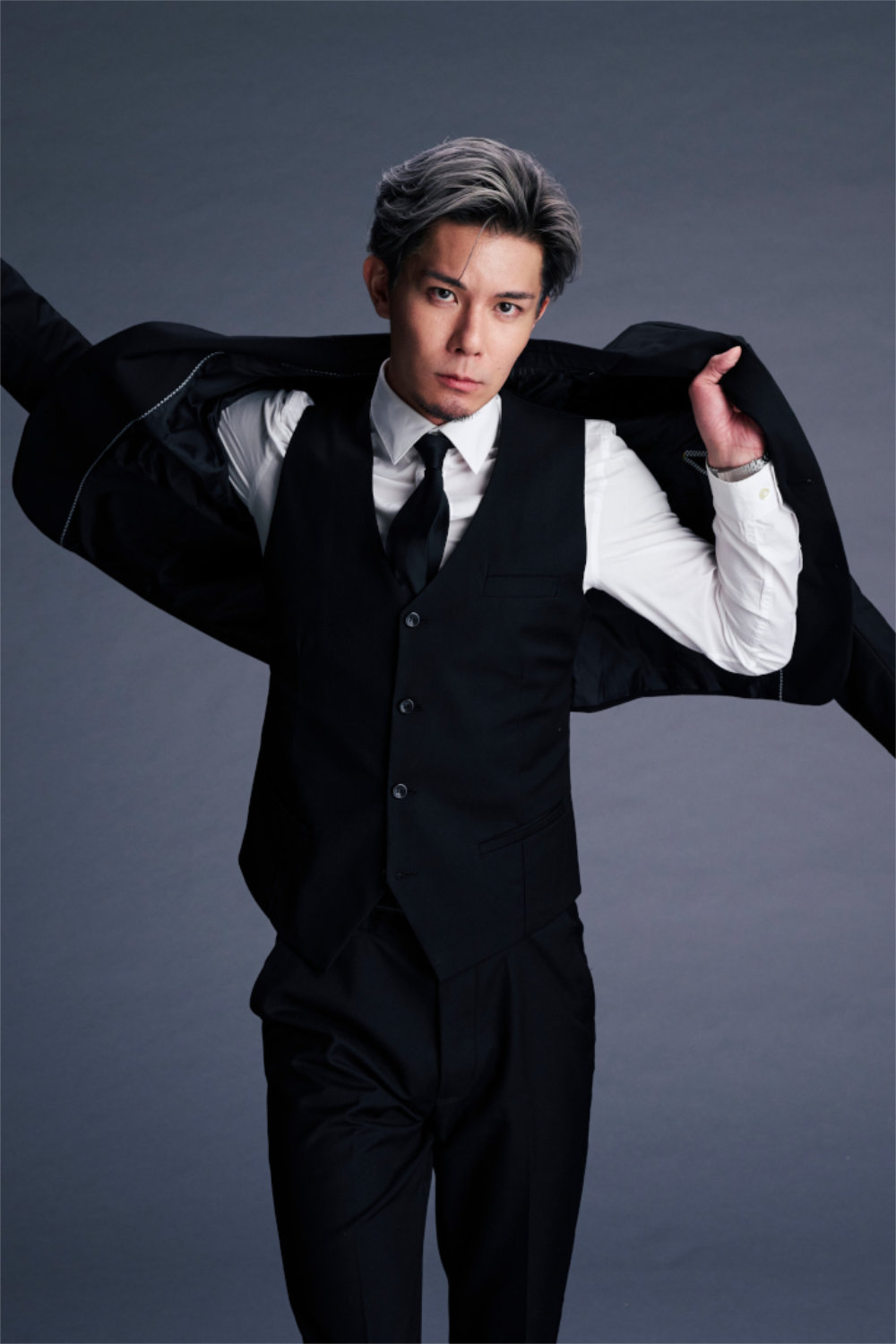 「終のひと」で主人公・嗣江宗助を演じる柿澤勇人