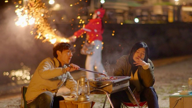 映画「シケモクとクズと花火と」場面写真