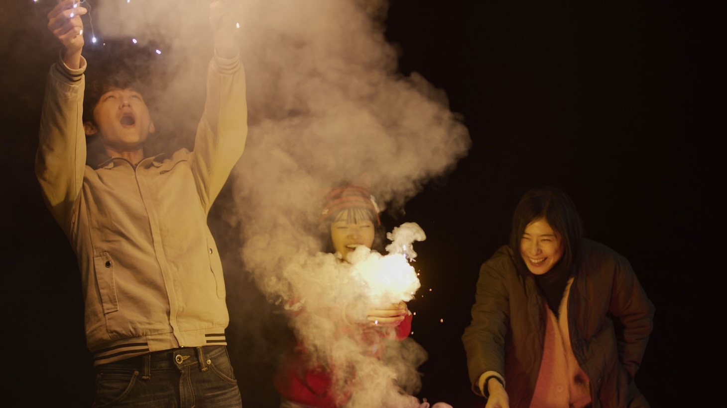 映画「シケモクとクズと花火と」場面写真