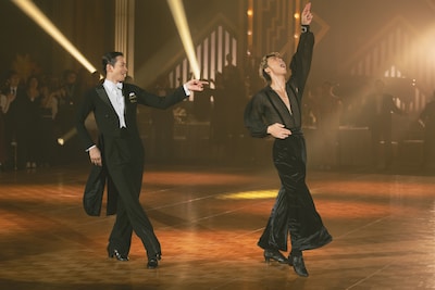 「10DANCE」新場面写真