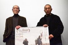 左から蓮實重彦、三宅唱