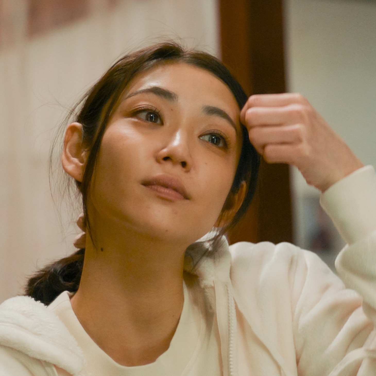 「#拡散」より、山谷花純演じる明希