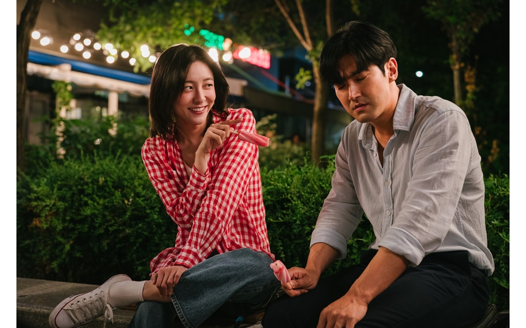 「大人の童話 ～この恋、青少年は禁止です！～」場面写真 ©2025 MEDIACAN, GOLDDOG ENTERTAINMENT ALL RIGHTS RESERVED