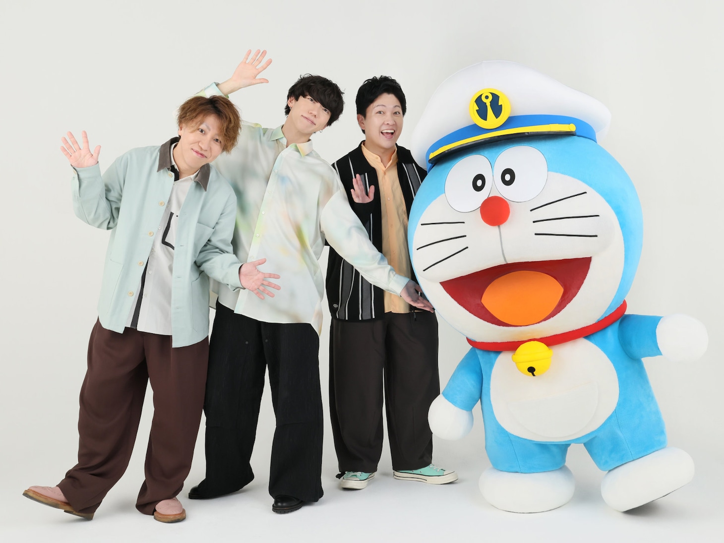 「映画ドラえもん 新・のび太の海底鬼岩城」の主題歌を担当するsumika。左から荒井智之、片岡健太、小川貴之